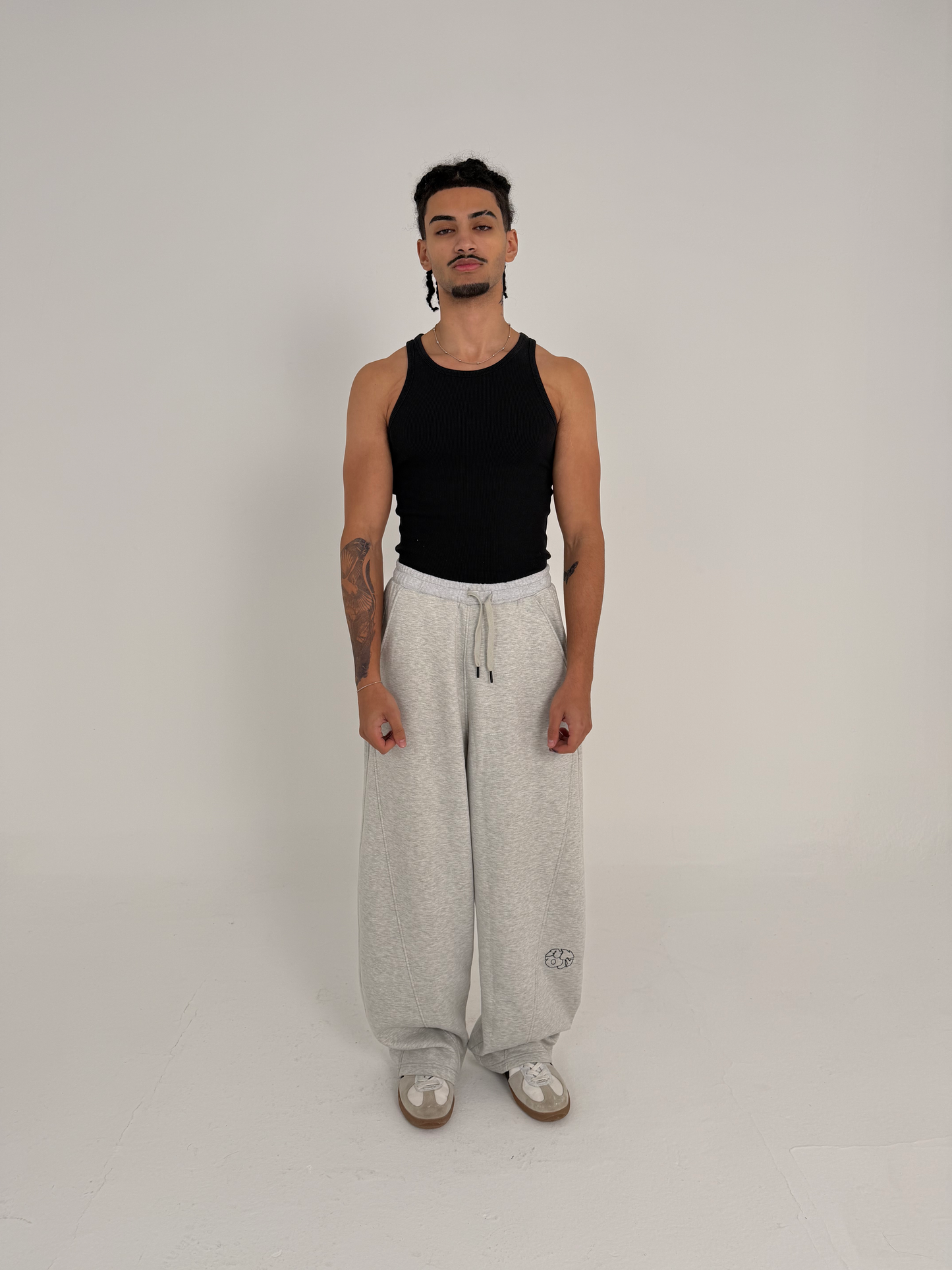 ANON GREY SWEATS